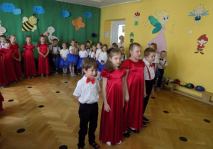 Recytacja wiersza przez dzieci z grupy III i IV