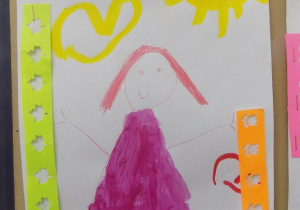 Portret pani Karoliny narysowany przez dziecko.