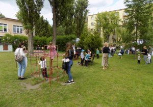 Zabawy terenowe w ogrodzie