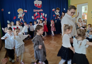 Przemarsz grupy drugiej.