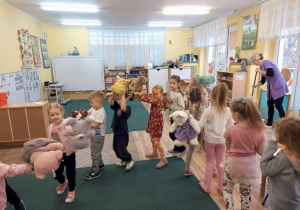 Misiowa parada przy muzyce