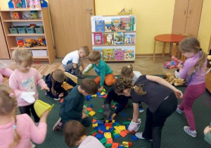 Niedźwiedzie łapy- zabawa zręcznościowa