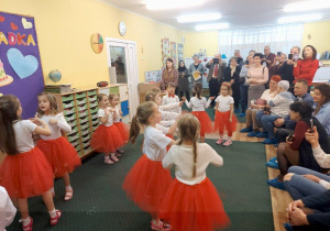 Występ dzieci- część artystyczna