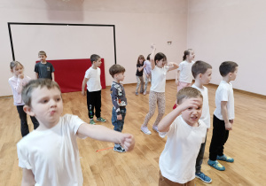 Rozgrzewka przed treningiem rugby