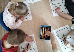 co jest zdrowe dla naszych ząbków, a co nie - praca plastyczna