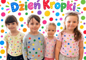 Zdjęcie dzieci na kropkowym tle