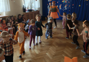Prezentacja strojów grupy Krasnoludki