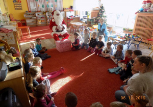 Odwiedziny Mikołaja w przedszkolu